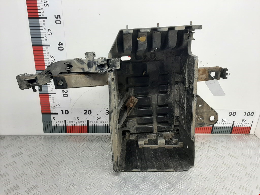 Крепление АКБ (корпус/подставка) OPEL Vivaro A 2001-2014