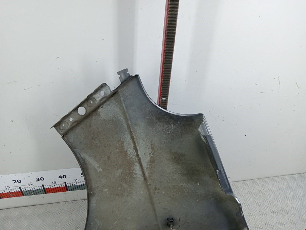 Крыло переднее правое OPEL Vivaro A 2001-2014