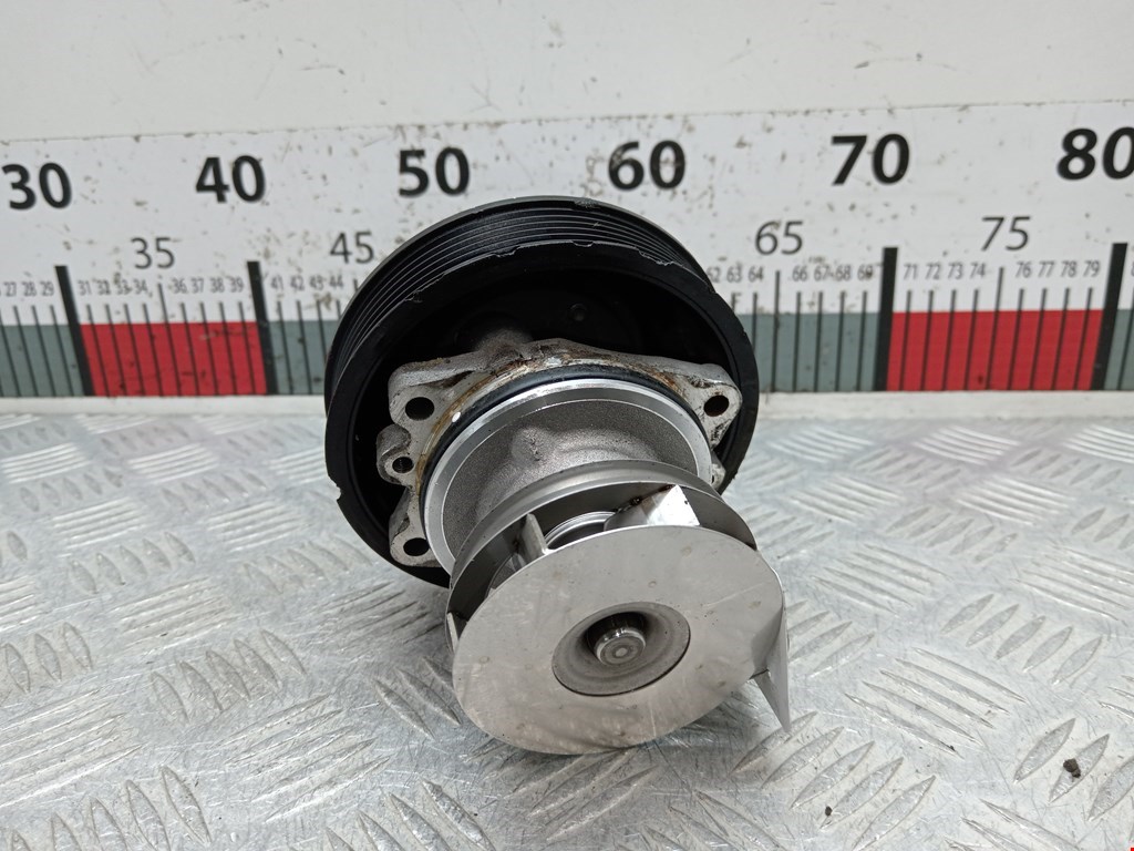 Насос водяной (помпа) BMW 5er 5 серия E39 1995-2004