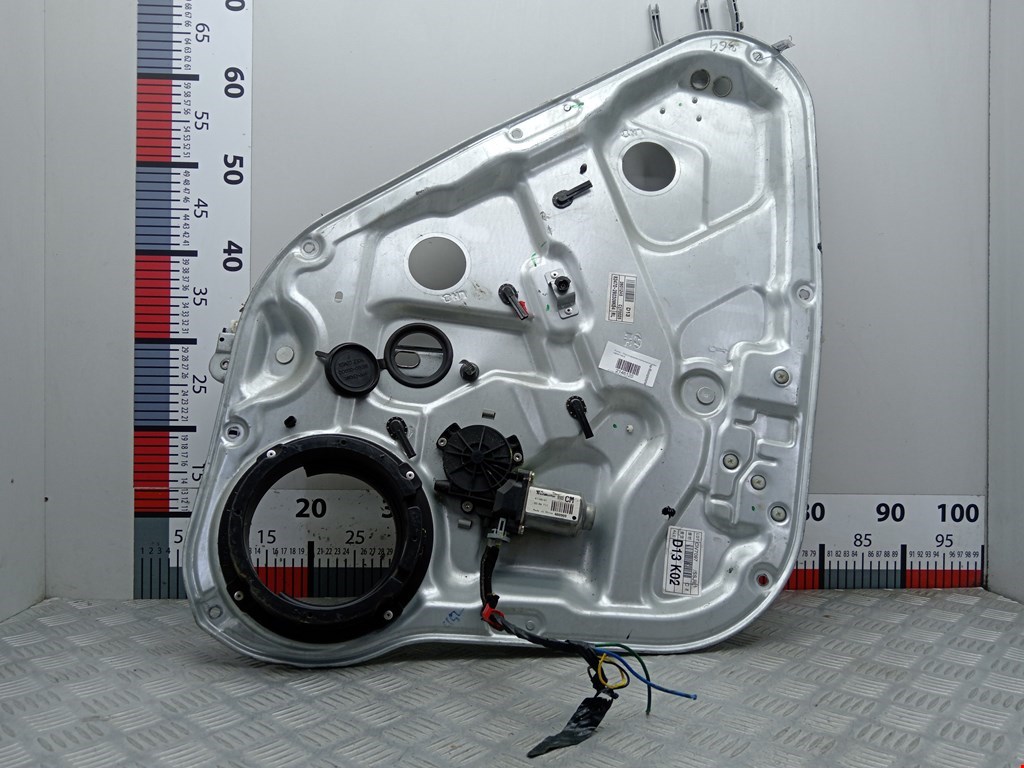 Стеклоподъемник задний левый HYUNDAI Santa Fe SM/ Classic 2000-2012