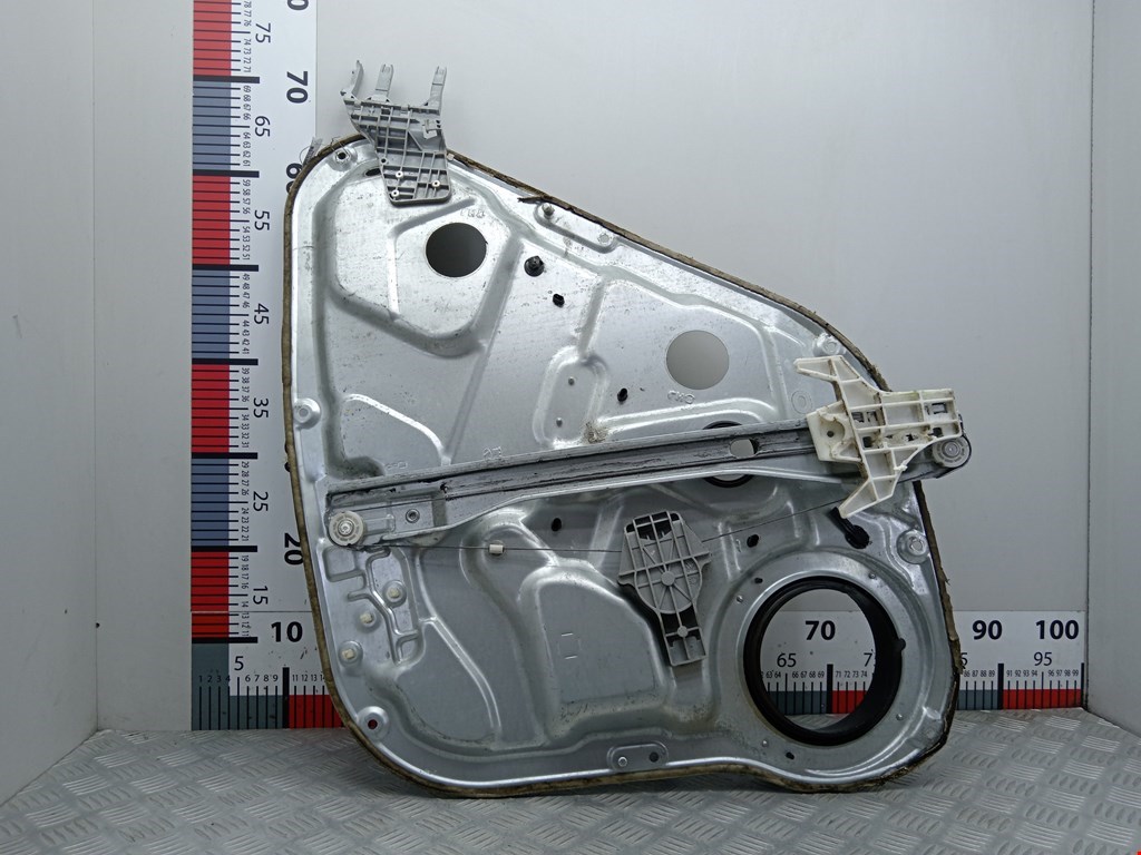 Стеклоподъемник задний левый HYUNDAI Santa Fe SM/ Classic 2000-2012