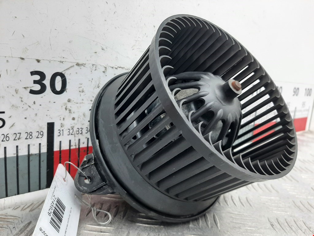 Моторчик (мотор) отопителя салона OPEL Vivaro A 2001-2014