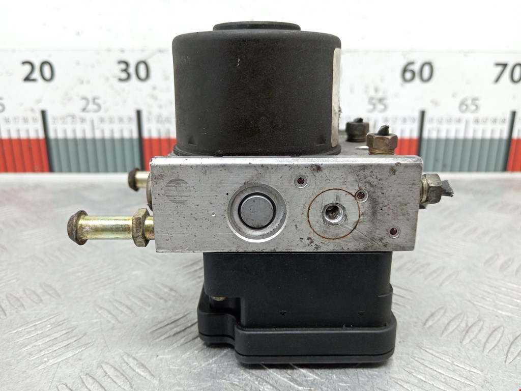 Блок ABS (насос) MITSUBISHI Grandis 2003-2011