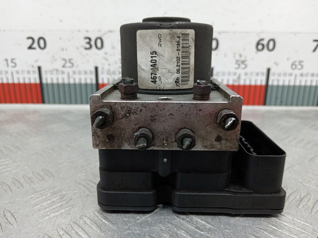 Блок ABS (насос) MITSUBISHI Grandis 2003-2011