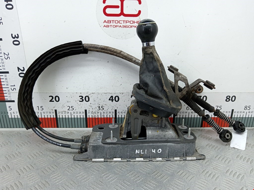 Кулиса (селектор) АКПП/МКПП в салоне VOLKSWAGEN Touran 2003-2010