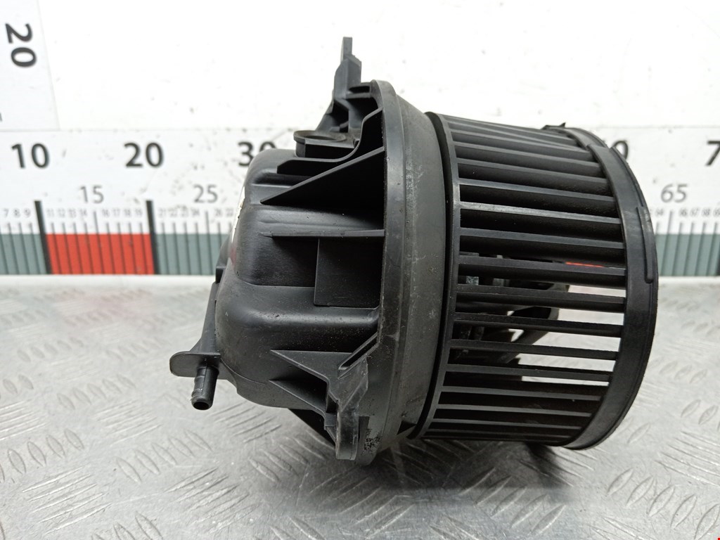 Моторчик (мотор) отопителя салона CITROEN Berlingo 1996-2012