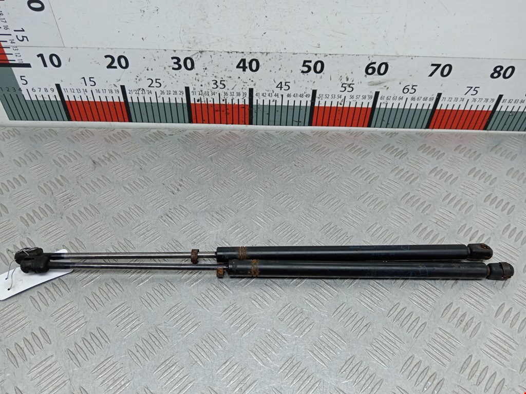 Амортизатор крышки (двери) багажника OPEL Zafira A 1999-2005