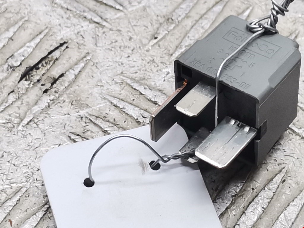 Реле LAND ROVER Freelander II 2006-2014