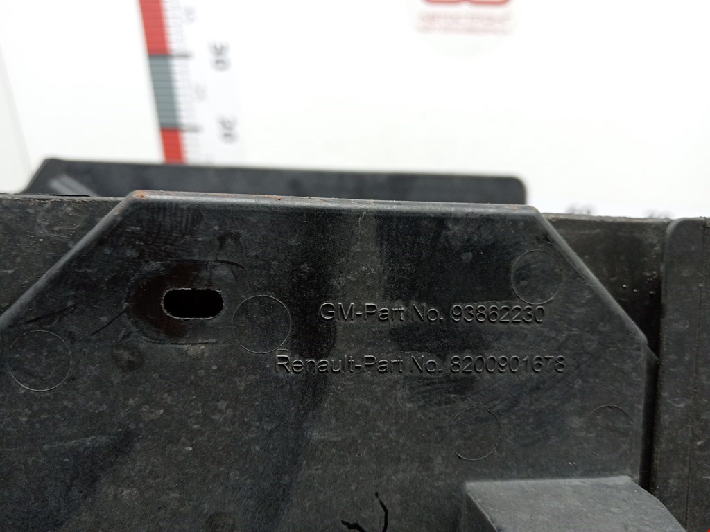 Крепление АКБ (корпус/подставка) OPEL Vivaro A 2001-2014