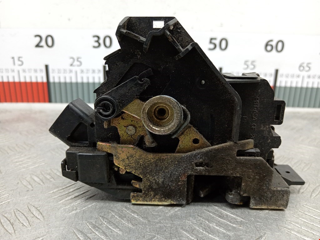 Замок двери задней правой FORD Focus I 1998-2005