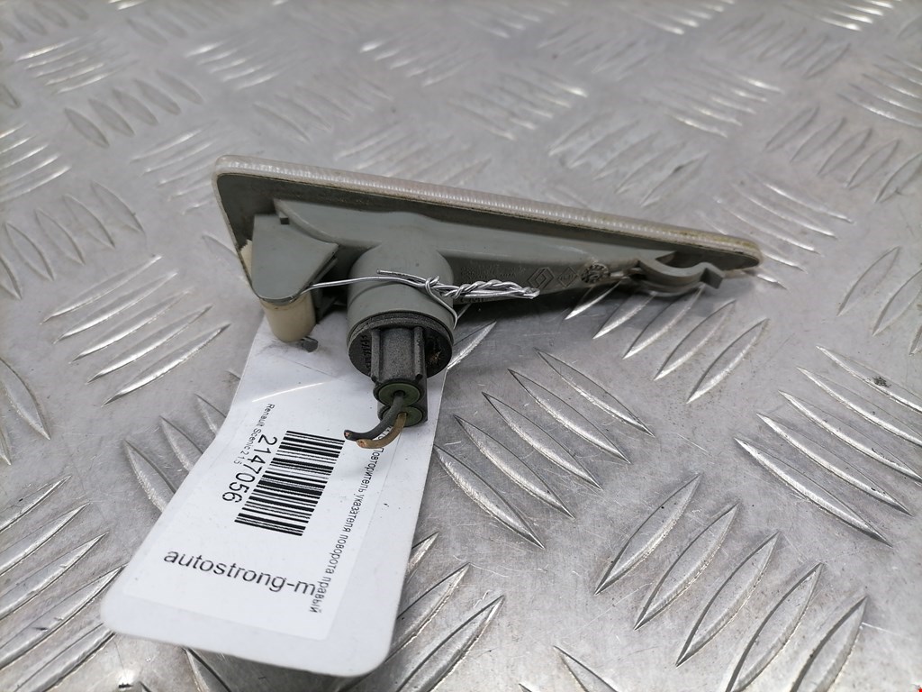 Повторитель на крыло RENAULT Scenic II 2003-2010