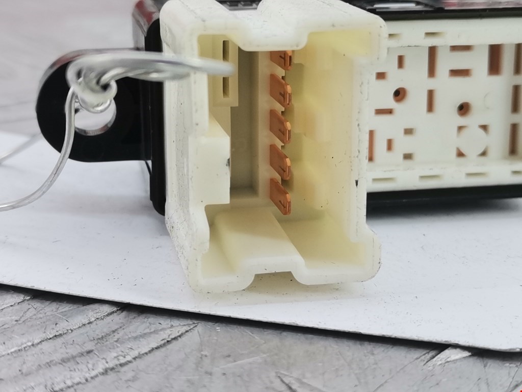 Кнопка стеклоподъемника NISSAN Murano Z50 2002-2008