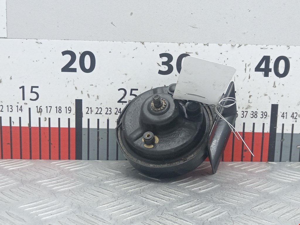 Сигнал звуковой (гудок клаксон) AUDI A4 B5 1995-2001