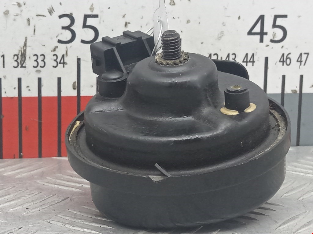 Сигнал звуковой (гудок клаксон) AUDI A4 B5 1995-2001