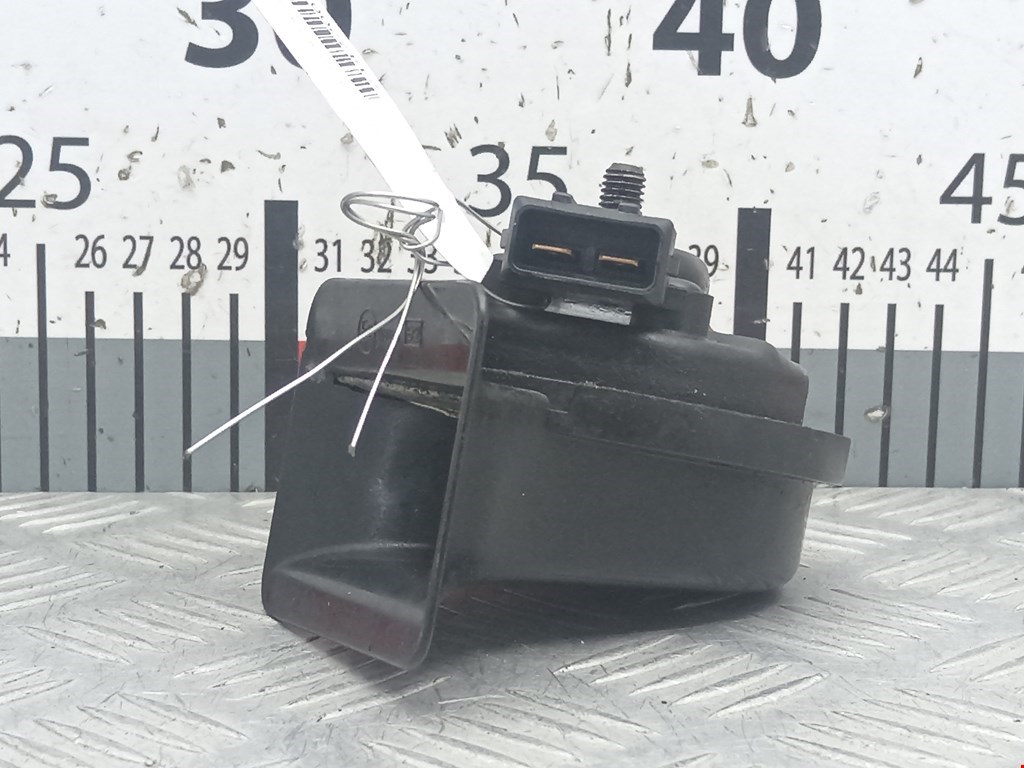 Сигнал звуковой (гудок клаксон) AUDI A4 B5 1995-2001