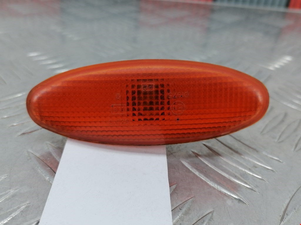 Повторитель указателя поворота правый Ford Mondeo 2 (1996-2002)