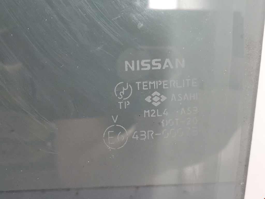Стекло двери заднее левое NISSAN Murano Z50 2002-2008