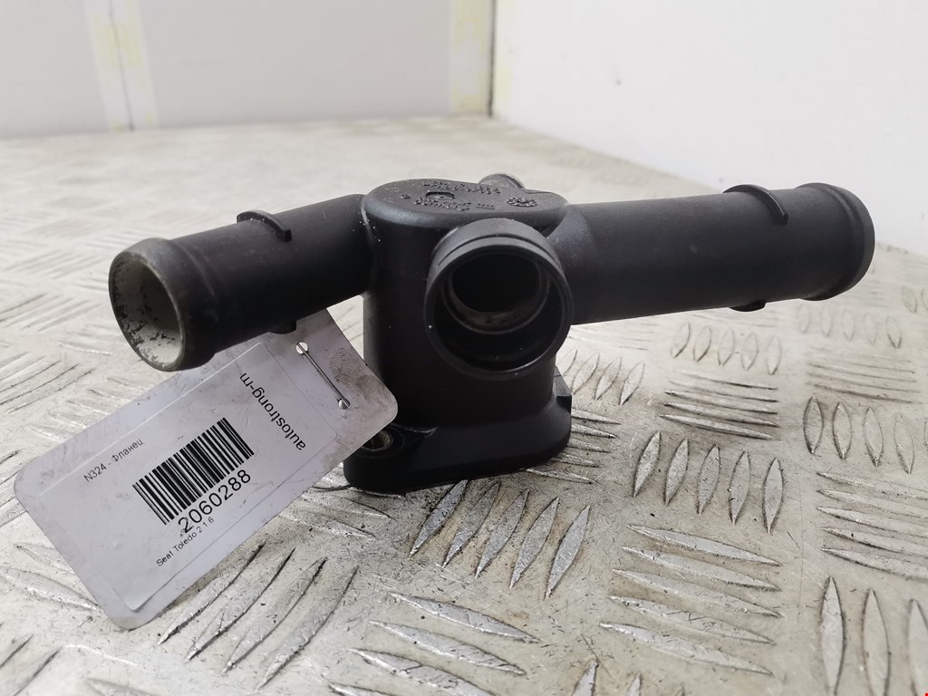 Тройник системы охлаждения SEAT Toledo 1998-2004