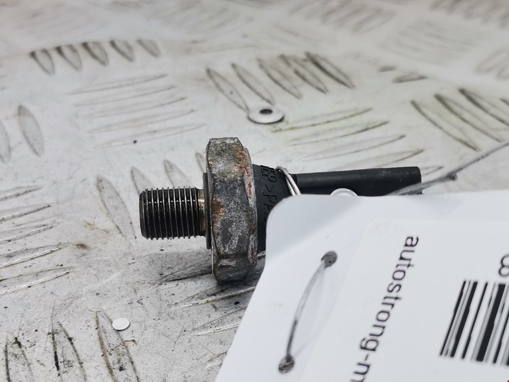 Датчик давления масла VOLKSWAGEN Bora 1998-2005