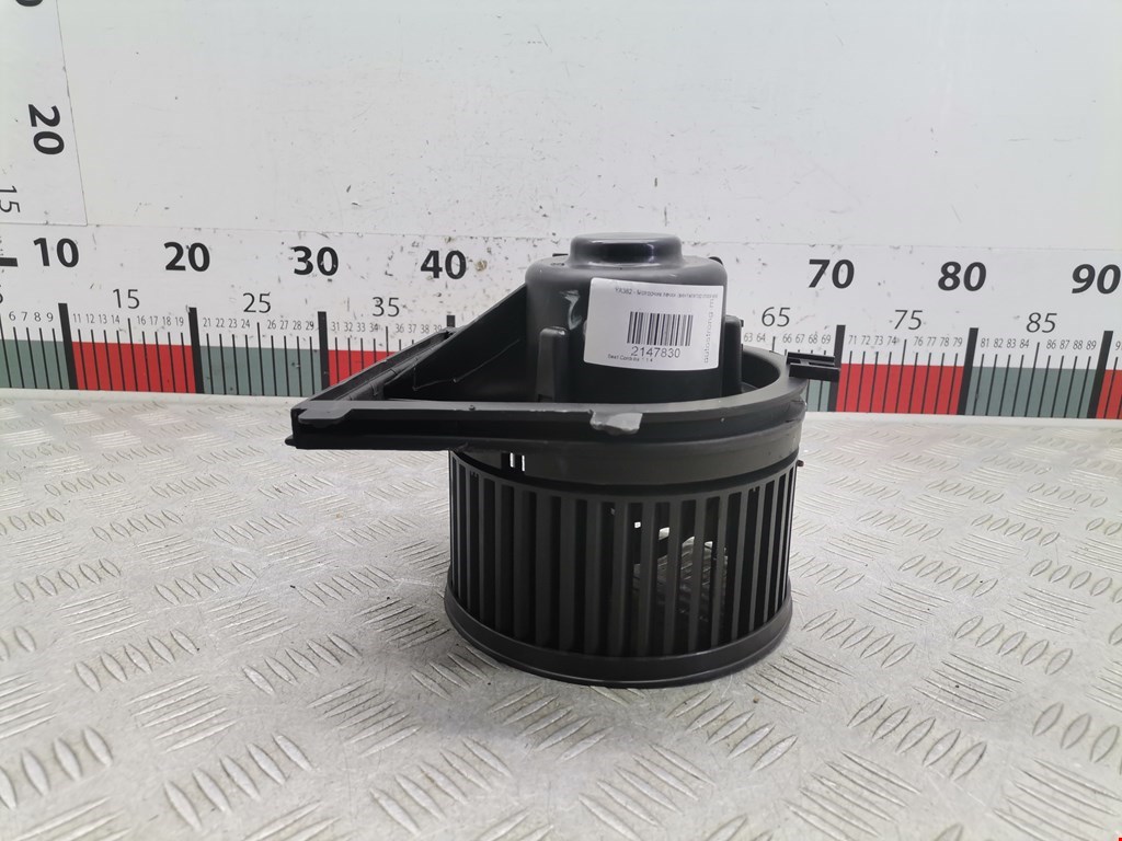 Моторчик (мотор) отопителя салона SEAT Cordoba 1993-2002