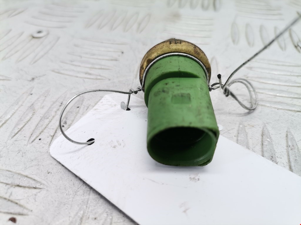 Датчик температуры (охлаждающей жидкости) VOLKSWAGEN Polo III 1994-2001