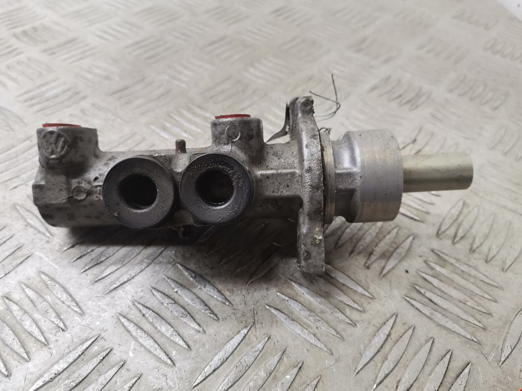 Цилиндр тормозной главный VOLKSWAGEN Golf IV 1997-2003