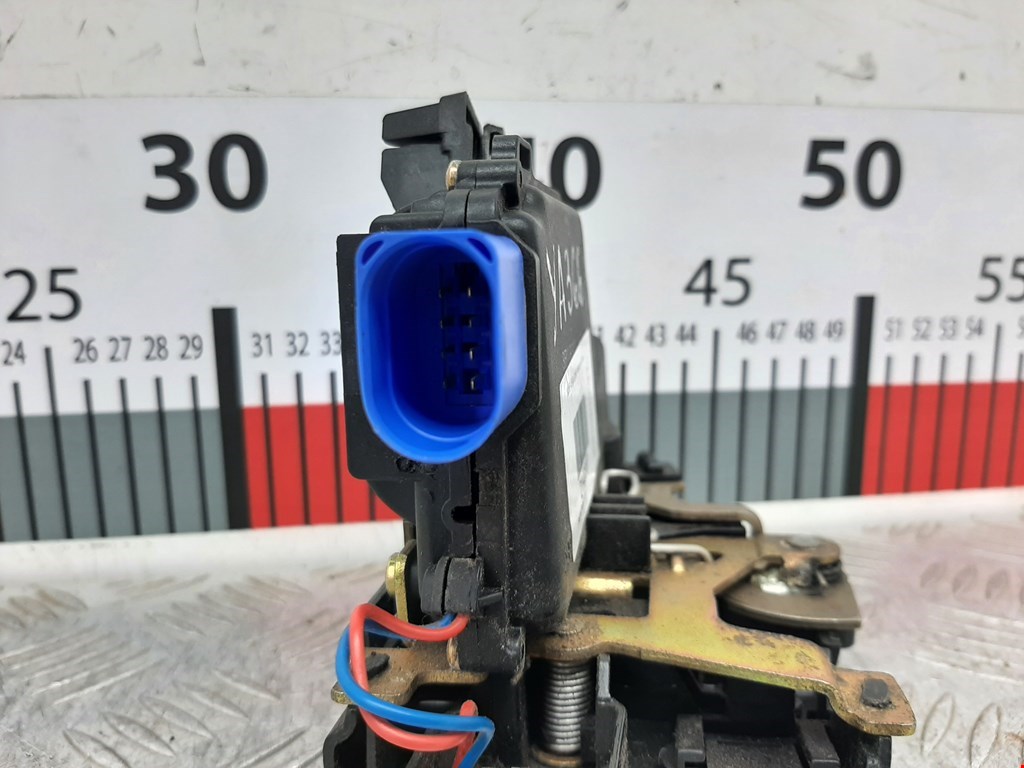 Замок двери передней левой SKODA Fabia MK1 1999-2006