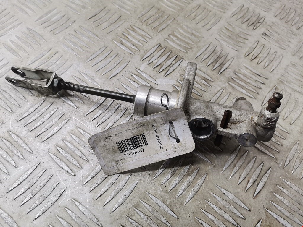 Цилиндр сцепления главный NISSAN Navara II D22 1997-2004