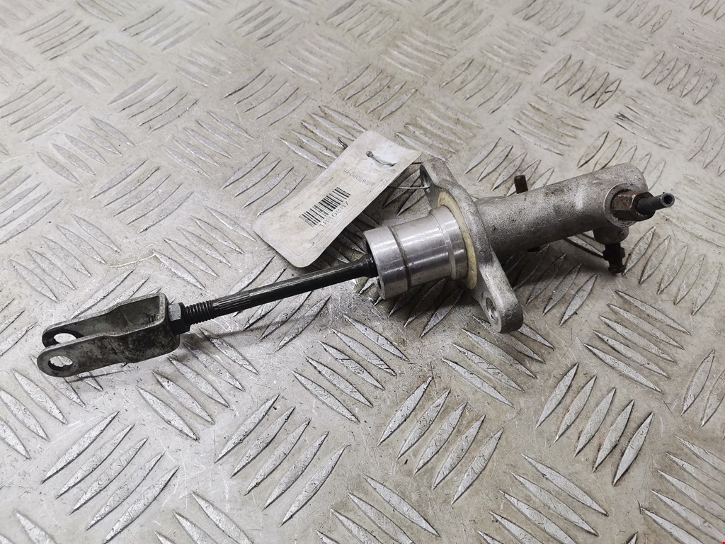 Цилиндр сцепления главный NISSAN Navara II D22 1997-2004