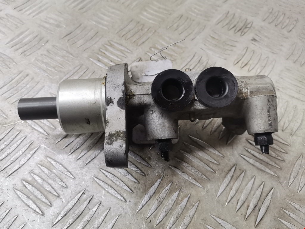 Цилиндр тормозной главный VOLKSWAGEN Golf IV 1997-2003