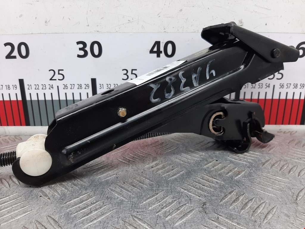 Домкрат SEAT Cordoba 1993-2002