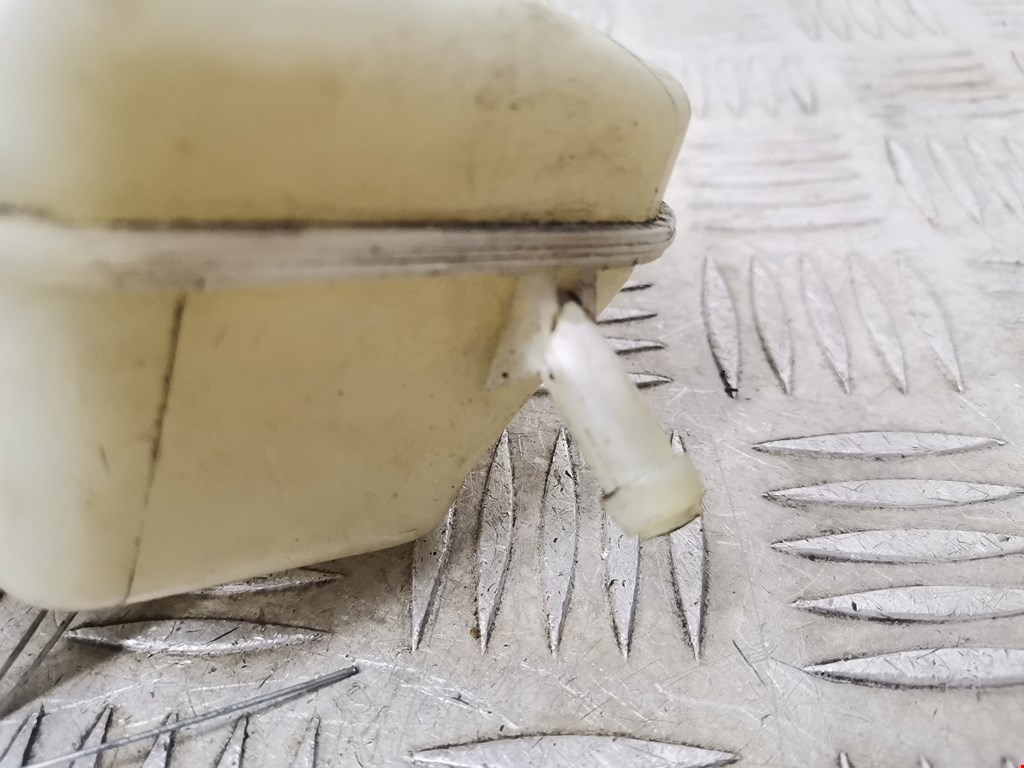 Бачок главного тормозного цилиндра SKODA Fabia MK1 1999-2006