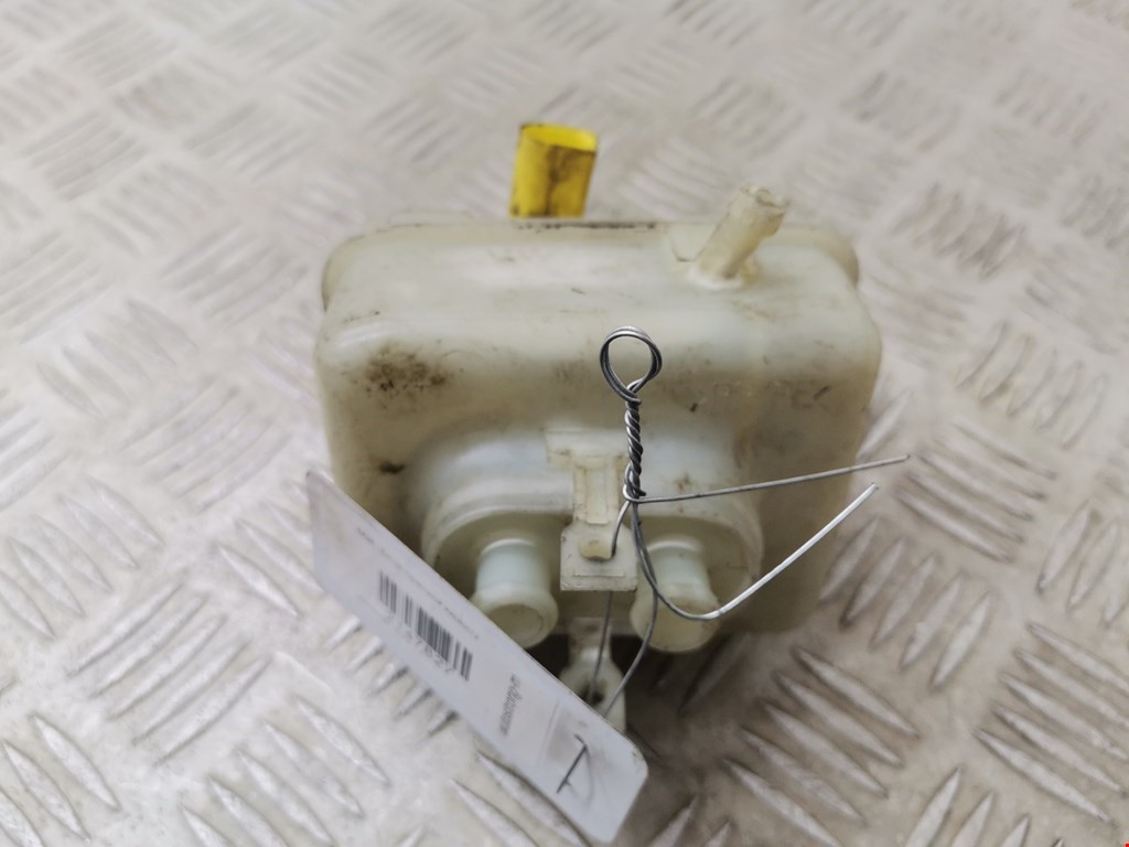 Бачок главного тормозного цилиндра VOLKSWAGEN Golf IV 1997-2003