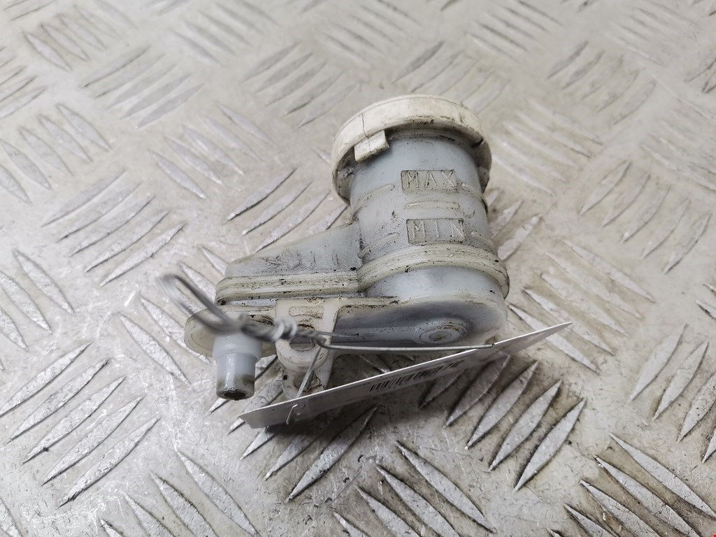 Бачок главного тормозного цилиндра MITSUBISHI L200 KB 2006-2015