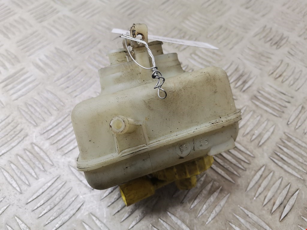 Бачок главного тормозного цилиндра VOLKSWAGEN Golf IV 1997-2003