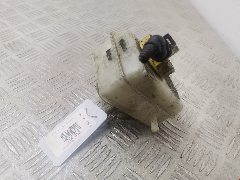 Бачок главного тормозного цилиндра VOLKSWAGEN Golf IV 1997-2003