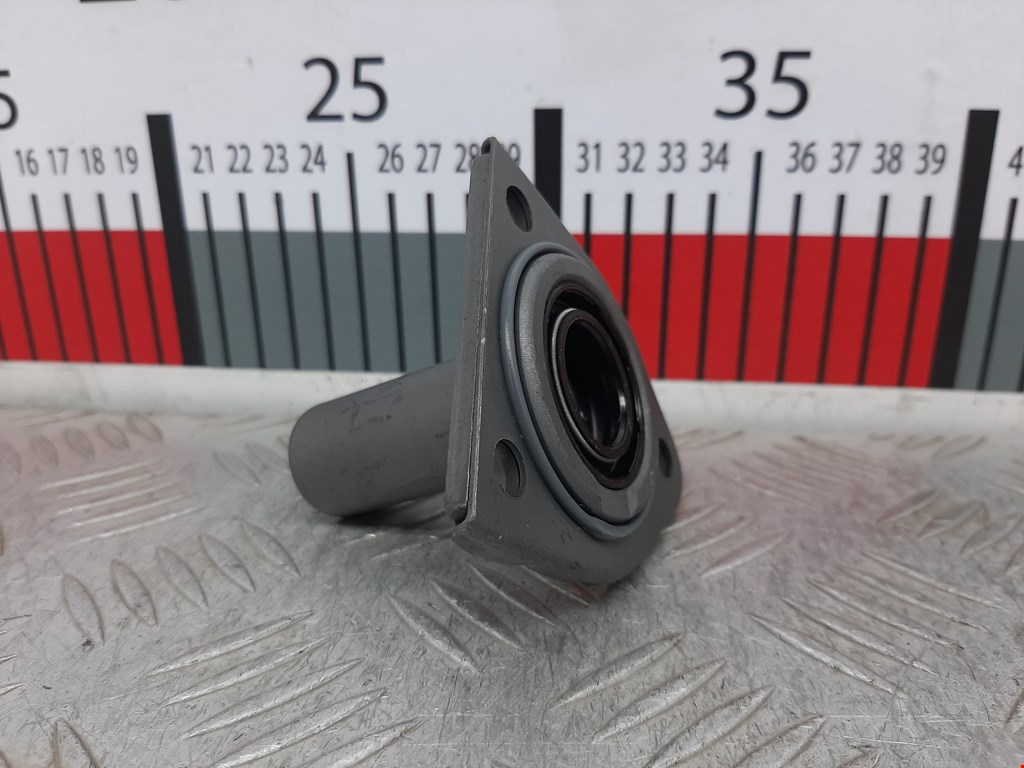 Втулка направляющая первичного вала Citroen Berlingo 1 (1996-2012)