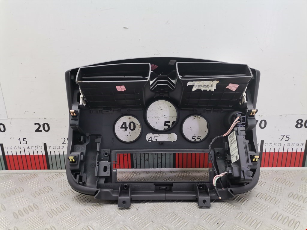 Рамка магнитолы RENAULT Scenic II 2003-2010