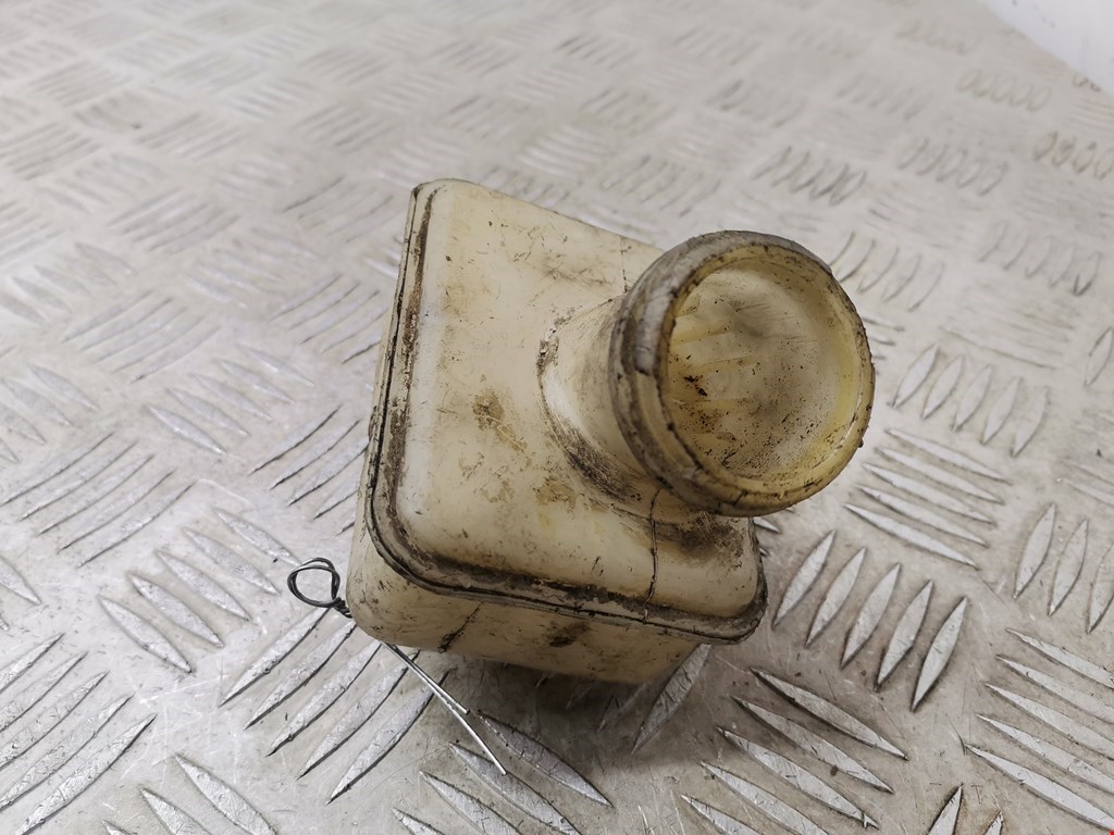 Бачок главного тормозного цилиндра DAEWOO Matiz 1998-2000