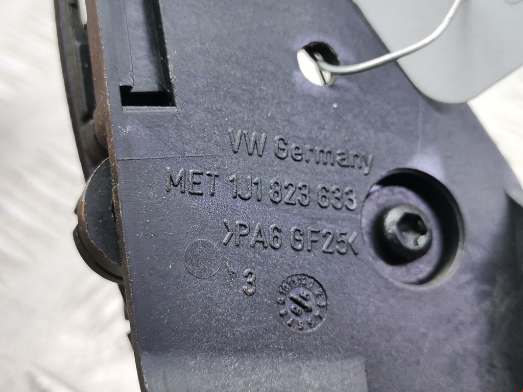 Ручка открывания капота VOLKSWAGEN Golf IV 1997-2003