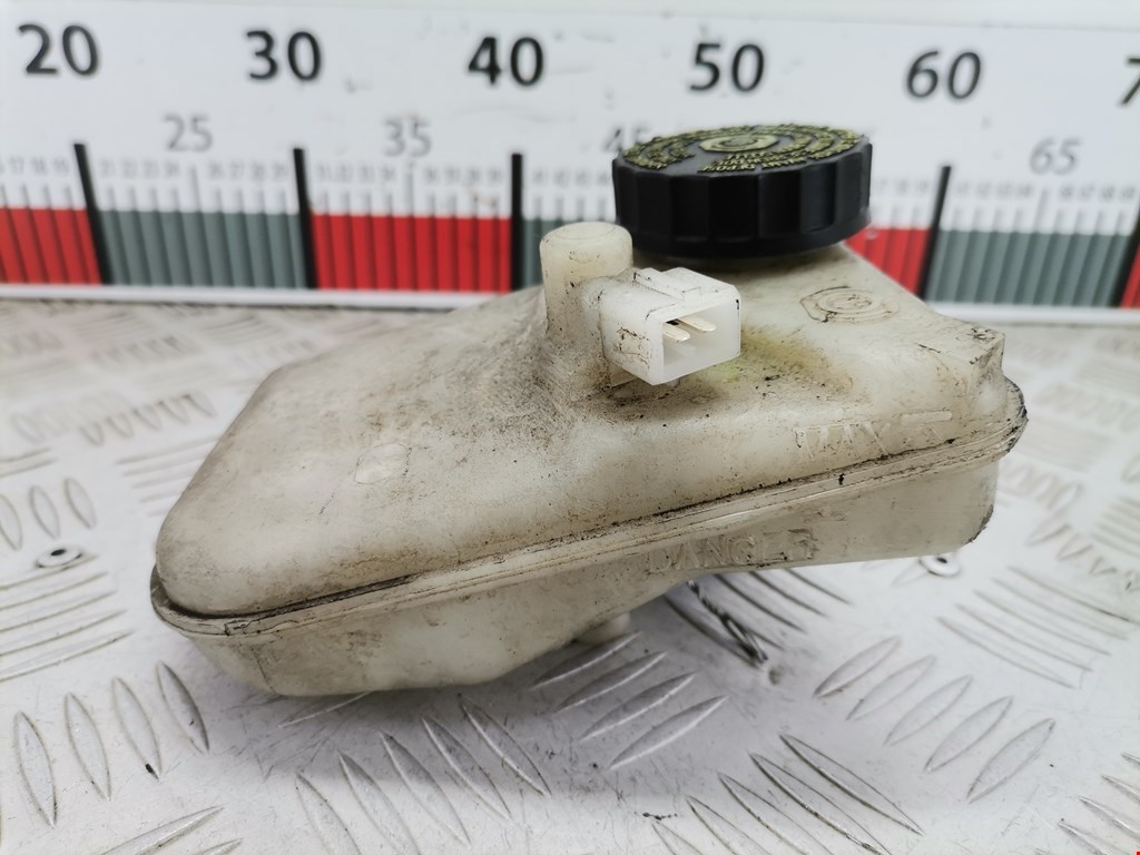 Бачок тормозной жидкости Citroen Berlingo 1 (1996-2012)