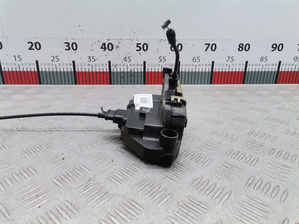 Замок двери передней правой RENAULT Scenic II 2003-2010