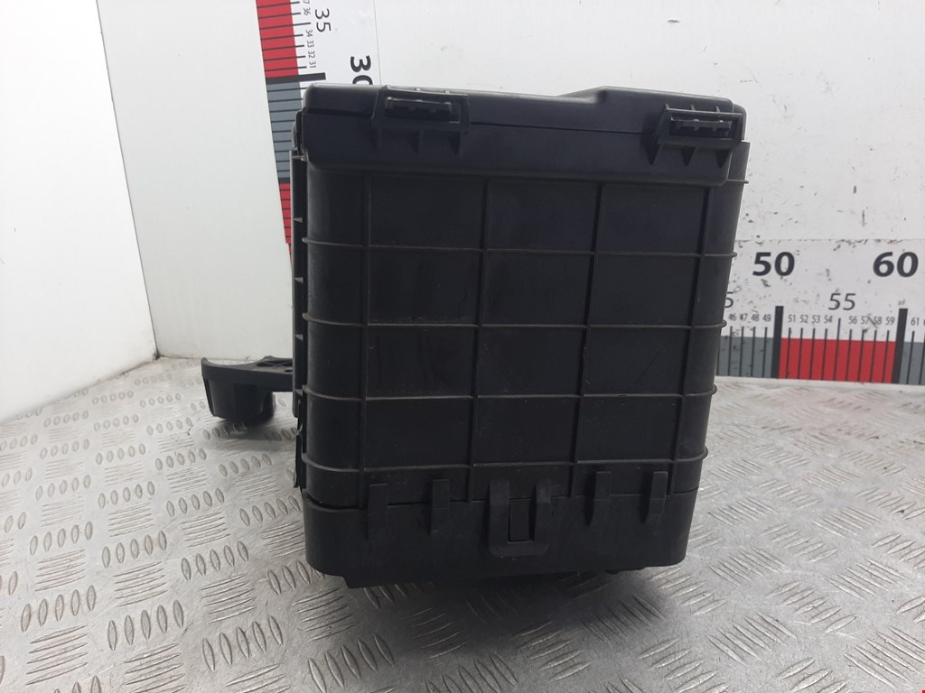 Крепление АКБ (корпус/подставка) VOLKSWAGEN Touran 2003-2010