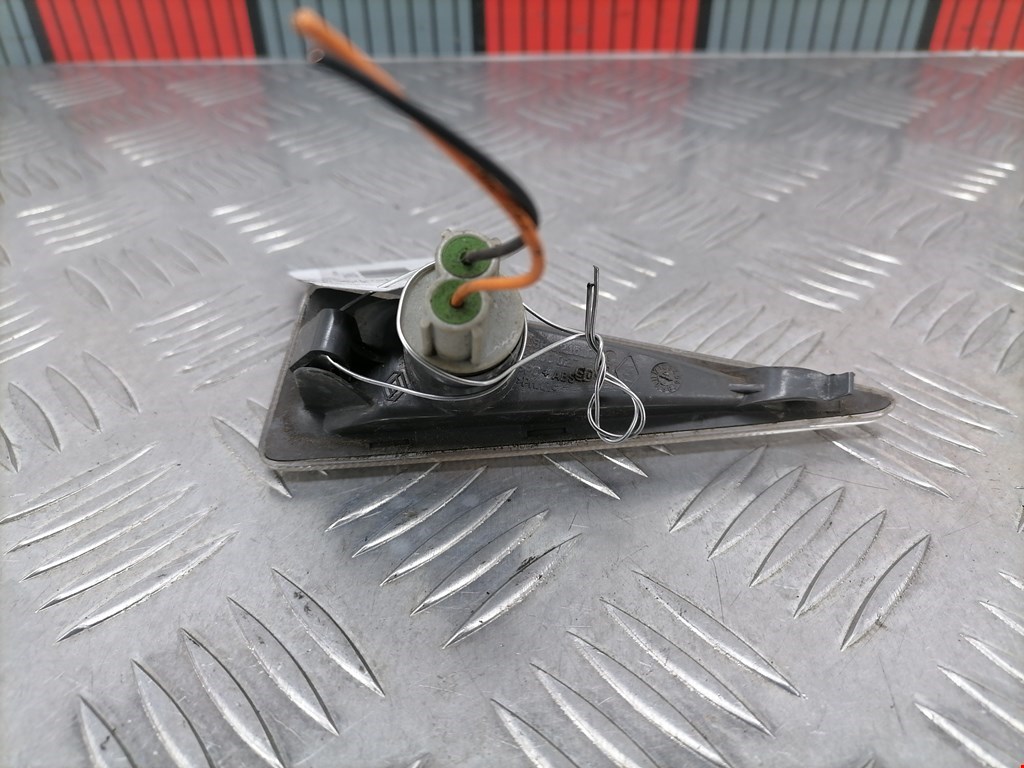 Повторитель на крыло RENAULT Scenic II 2003-2010