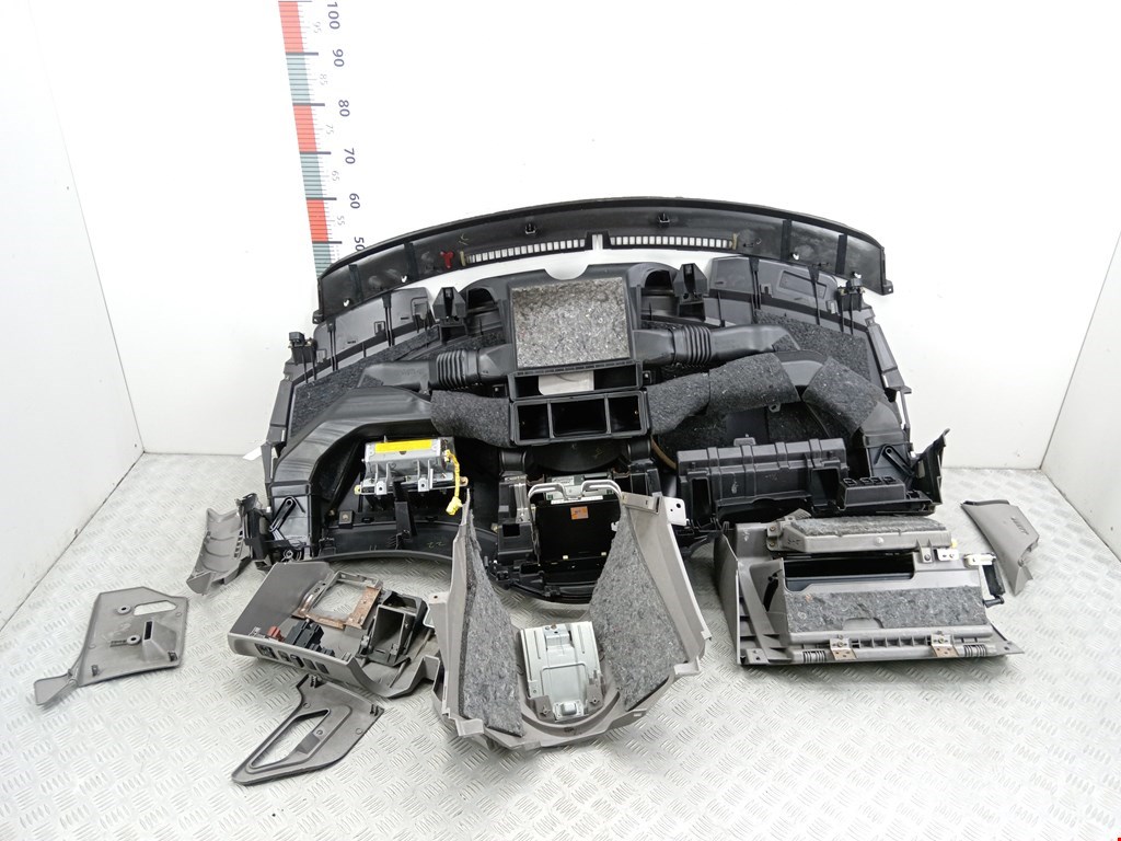 Торпедо MITSUBISHI Grandis 2003-2011