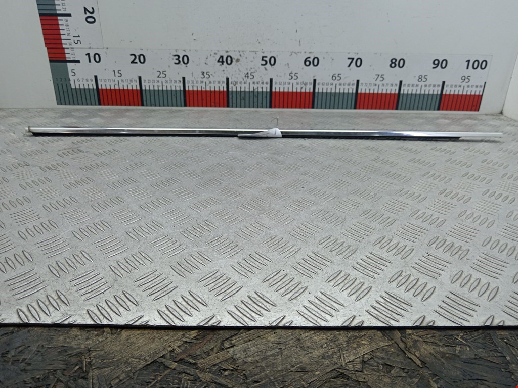 Накладка декоративная (молдинг) стекла двери задней правой BMW 5-Series (E39) (1995-2004)