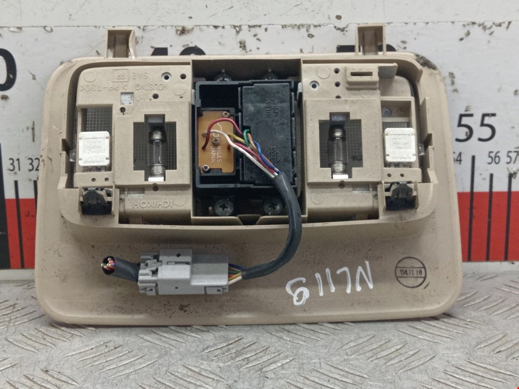 Плафон салонный (салона фонарь) NISSAN Murano Z50 2002-2008