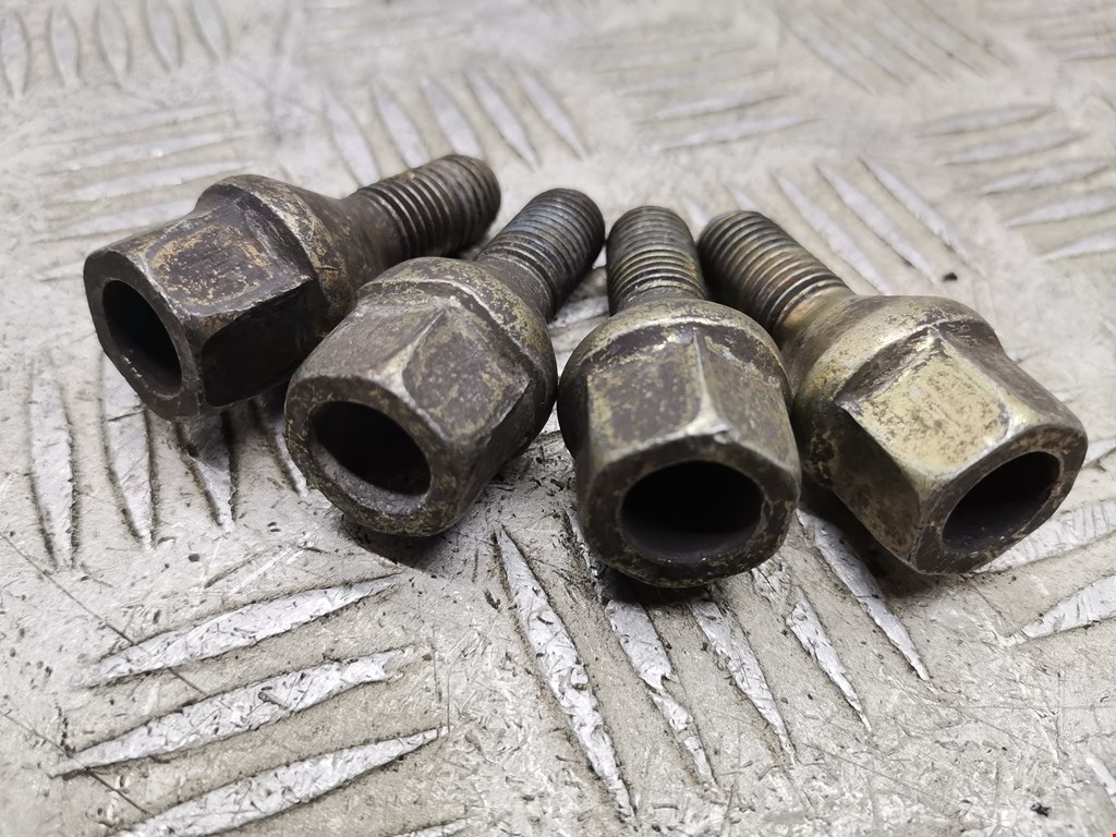 Болты RENAULT Megane II 2002-2009