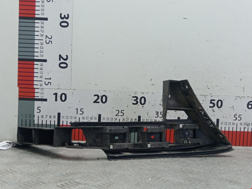 Кронштейн заднего бампера левый правый VOLKSWAGEN Touran 2003-2010