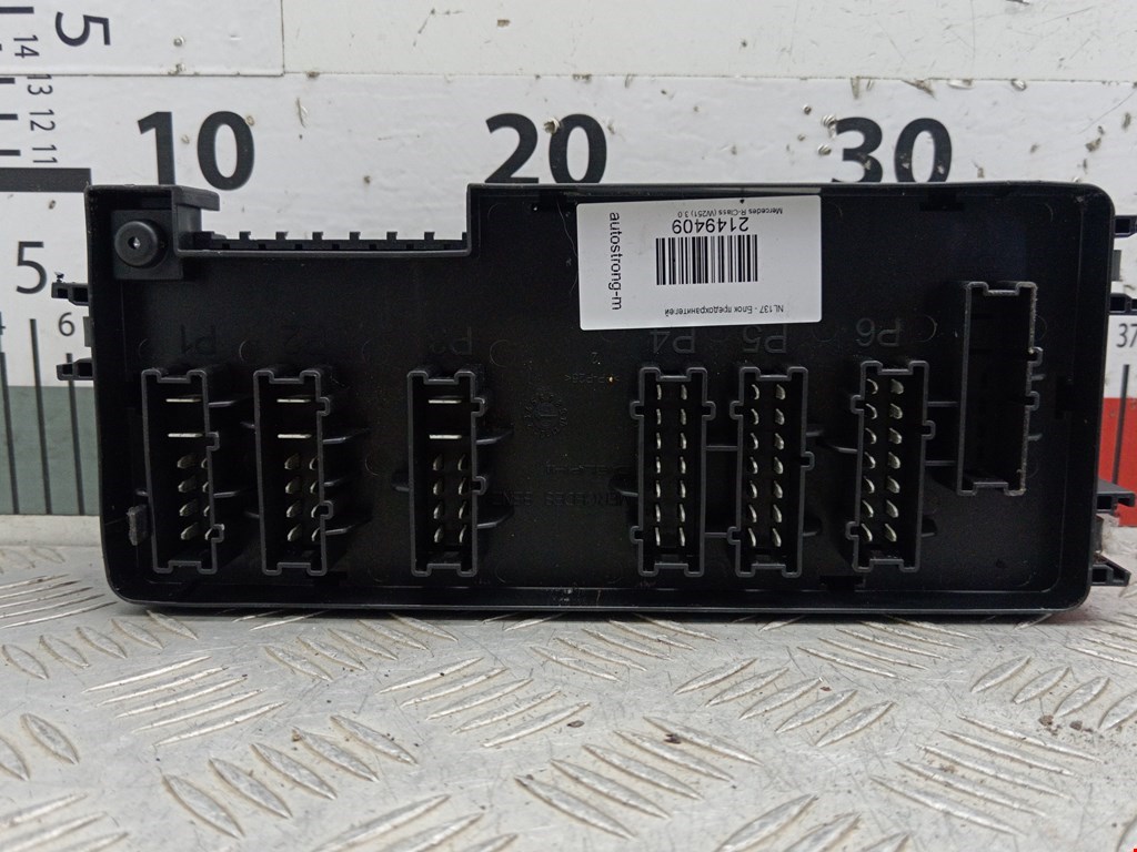 Датчик уровня в бачок омывателя MERCEDES-BENZ R-Class W251 2005-2017